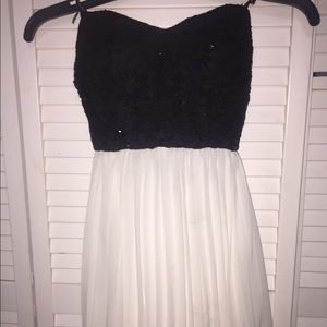 strapless black and white dress